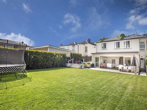 147 Victoria Road, Devonport