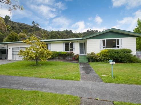 80 Tawhai Street, Stokes Valley
