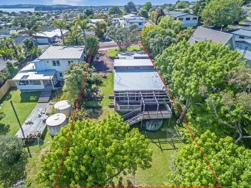 42 Gledstane Road, Stanmore Bay