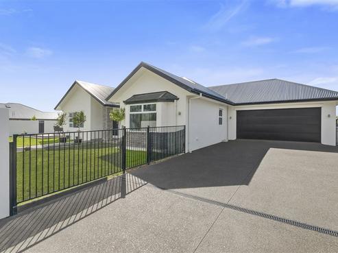 8 Woodlaw Crescent, Prebbleton