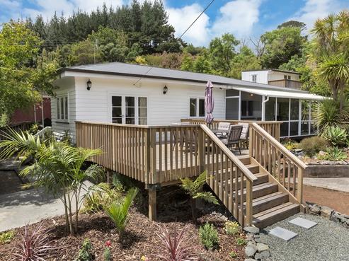 70 Awaroa River Road, Parahaki