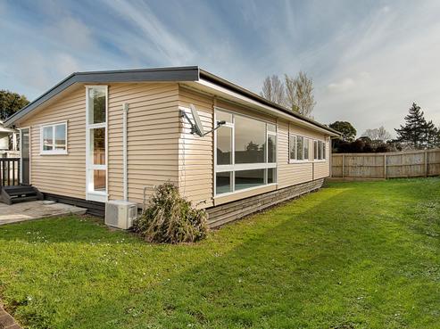 12A Huia Street, Waiuku