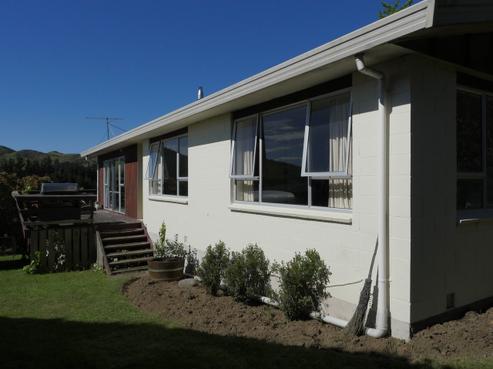22 Valley Road, Greta Valley