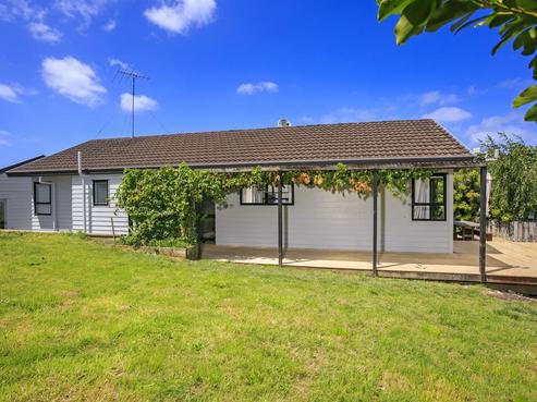 2/105 Athena Drive, Totara Vale