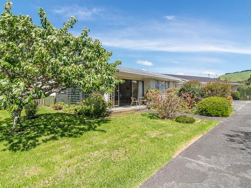 20 Rewarewa Crescent, Waikanae