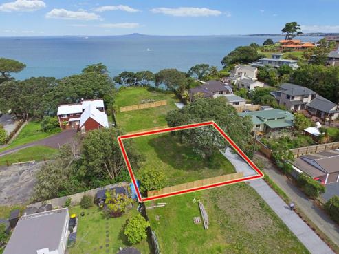 869B Whangaparaoa Road, Manly