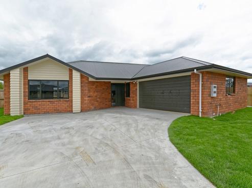 27 Max Landing, Grandview Heights