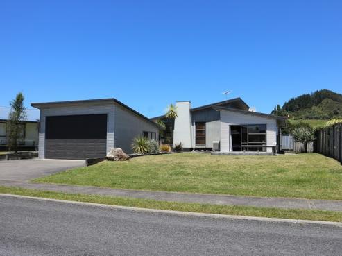 19 Hawk Hill Crescent, Cooks Beach