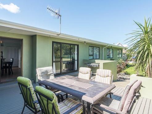 9 Watson Drive, Paraparaumu Beach
