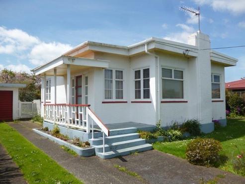 12 Grant Vc Street, Hawera