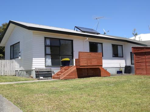 28 Governor Grey Road, Snells Beach