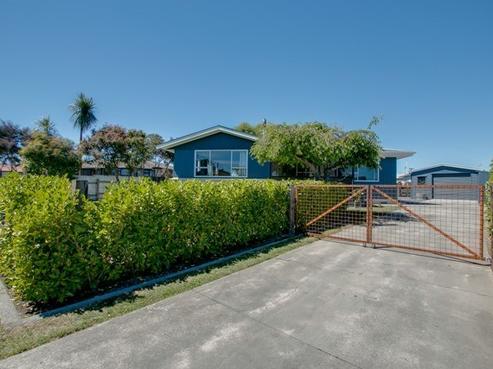 29 Sutton Avenue, Clive