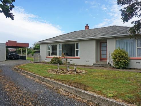 5 Adamson Crescent, Glengarry