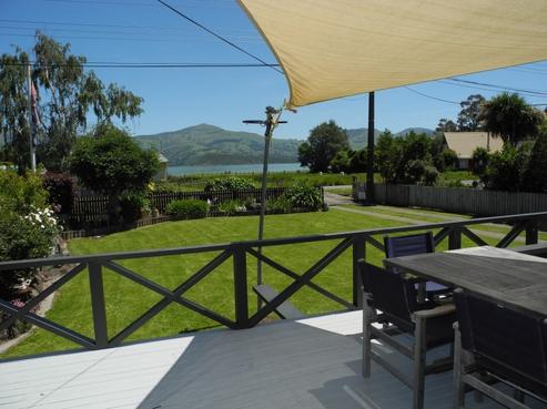7 Old French Road, Takamatua
