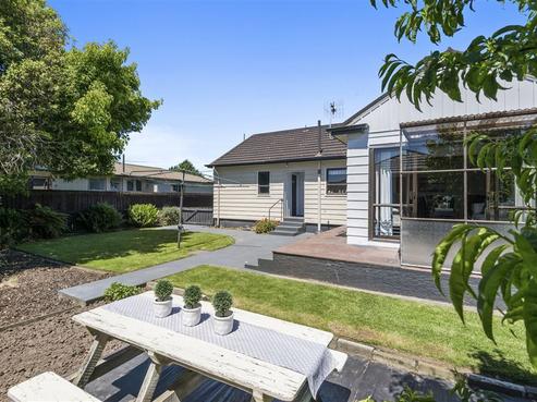 58 Middlepark Road, Sockburn
