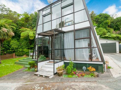 39 London Road, Korokoro