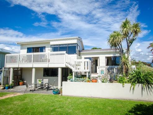 48 Hicks Crescent, Waikanae Beach