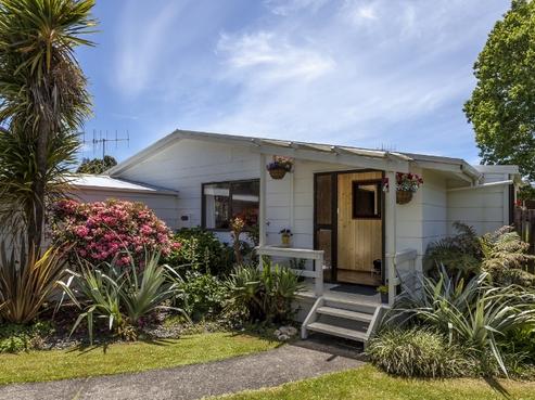 111 Isabel Street, Whangamata