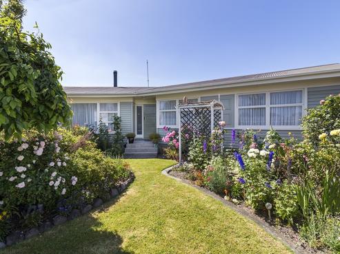 15 Clouston Crescent, Fenton Park