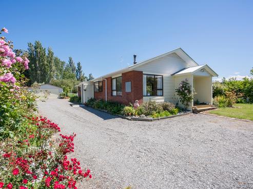 451 Lake Road South, Leeston