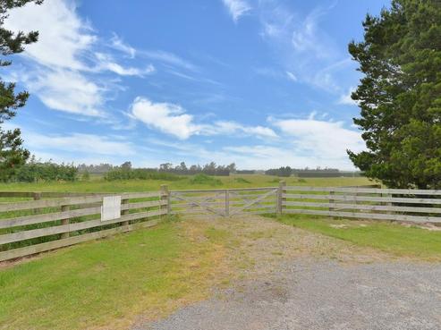 108 Mcleods Road, Sefton