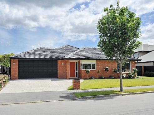 23 Woodhurst Drive, Casebrook