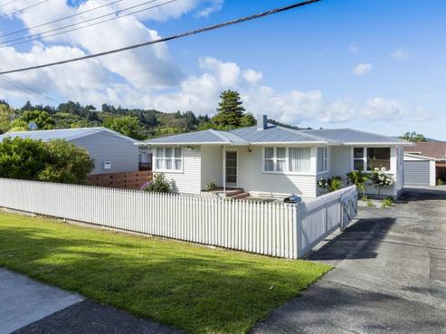 24 Moeraki Road, Maoribank