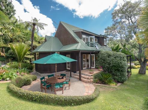 582 Grey Street, Hamilton East