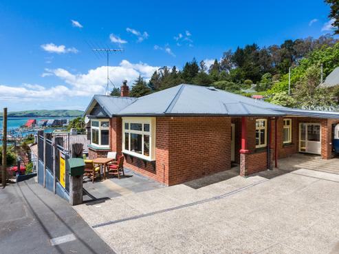 19 Slant Street, Careys Bay