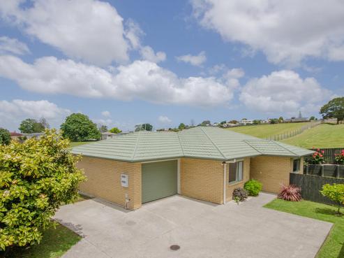 8 Scowns Way, Glendene