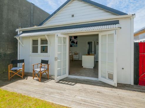 61 Victoria Street, Petone