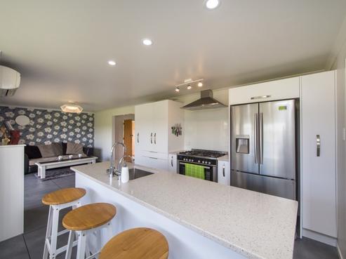 73 Sangsters Road, Bunnythorpe