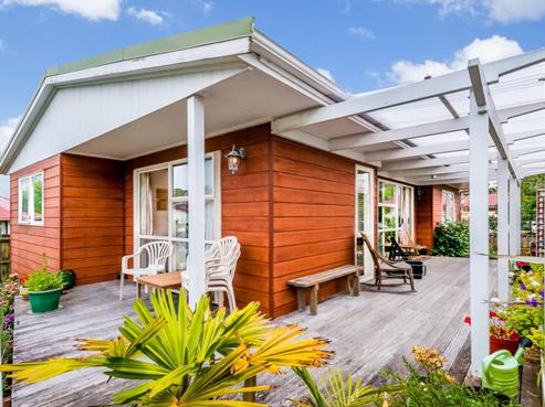 2/28 Caribbean Drive, Unsworth Heights