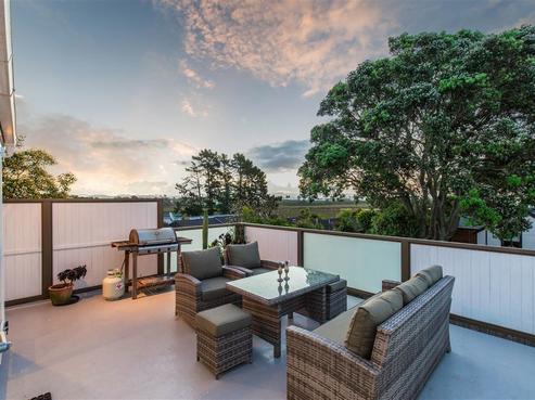 7 Seaside Avenue, Waterview