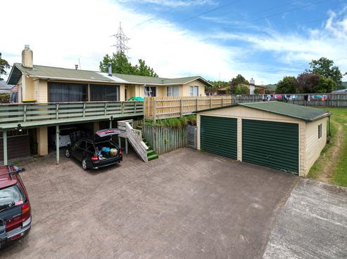 56 Mount View Drive, Mangakakahi
