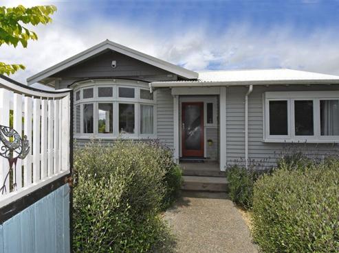 7 Dublin Street, Martinborough