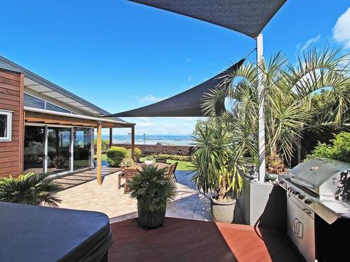 2 Zeehaen Place, Britannia Heights