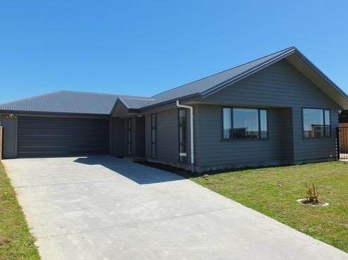 3 Story Street, Foxton Beach