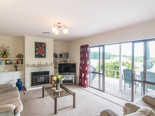 36 South Manakau Road, Manakau