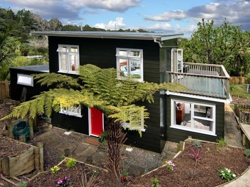 1113 Huia Road, Huia