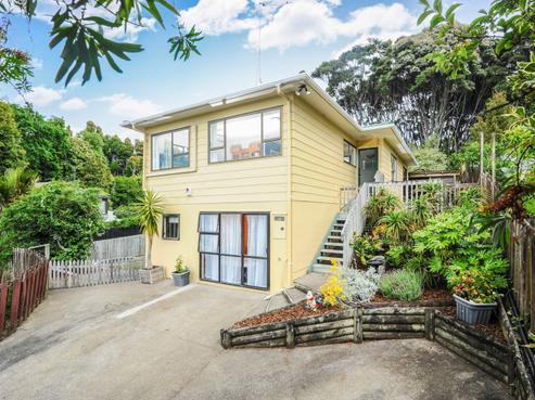 1/20 Jenanne Place, Totara Vale