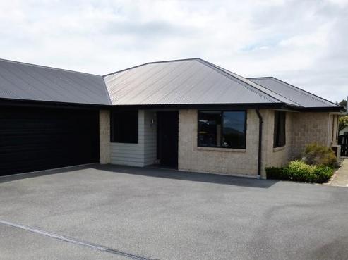 5 Dowling Road, Paroa