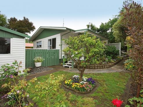 1 Kowhai Grove, Featherston