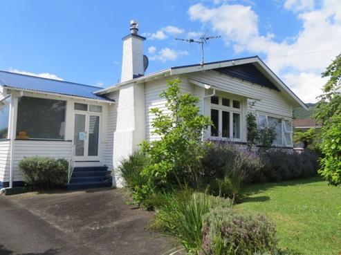 16 Longfellow Street, Te Aroha