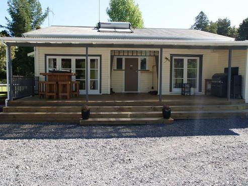 1030 State Highway 4, Manunui