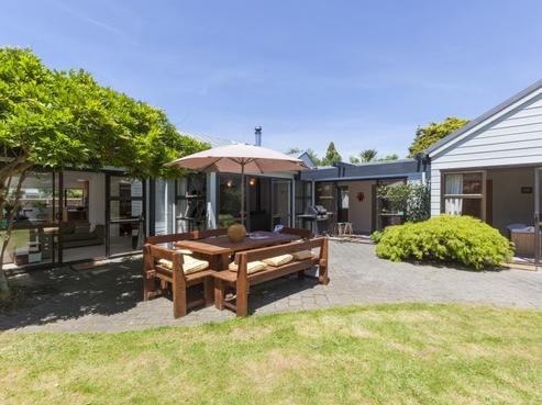 17 Alexander Street, Waikanae