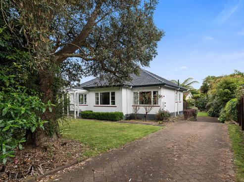 8 Ashley Street, Glenholme