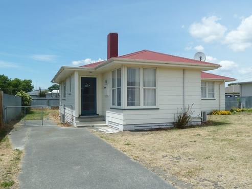 6 Bristol Crescent, Flaxmere