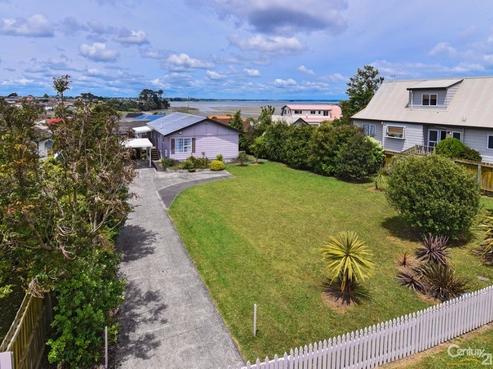 10 Bill Phillip Place, Clendon Park