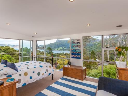 4 Kilgour Terrace, Huia